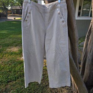 Chico’s Pull on wide leg Crop Khaki ButtonAccent Pants Size 3R -36" W and 26L "